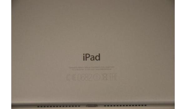 tablet APPLE, type A1567, werking niet gekend, mogelijks icloud locked, zonder kabels